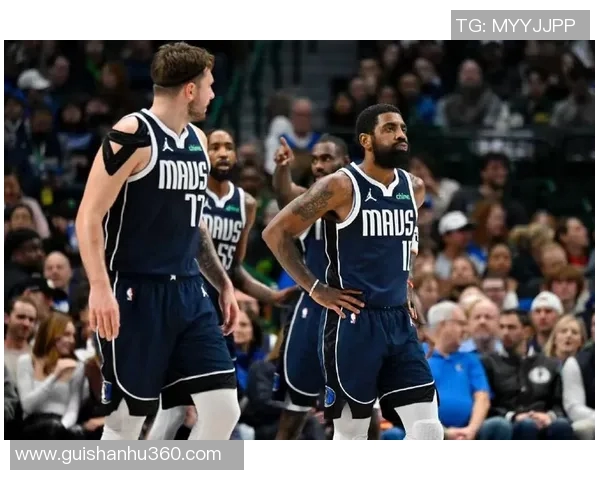 开拓者队近期状态下滑，主场惨遭独行侠大胜